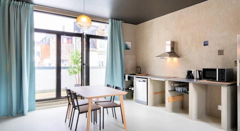 Antwerp Central 1BR/7P Apartment - image 14