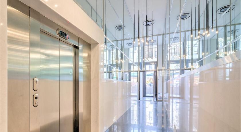 Lodge apartment in centre of Antwerp - image 2