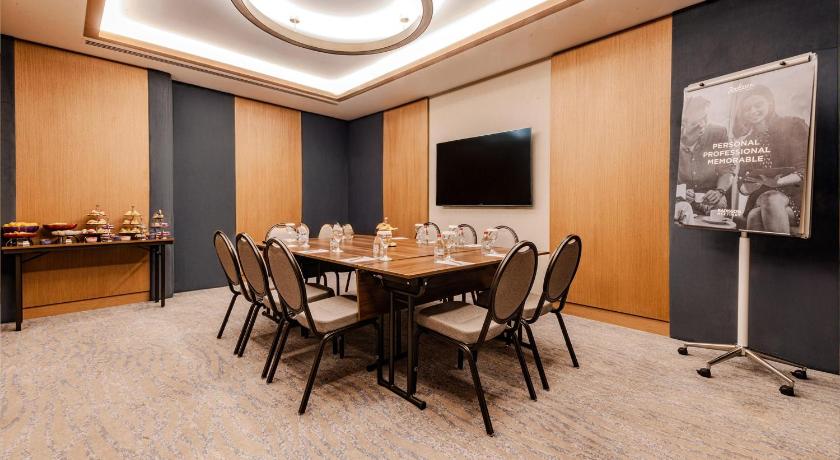 Radisson Hotel Istanbul Merter - image 4