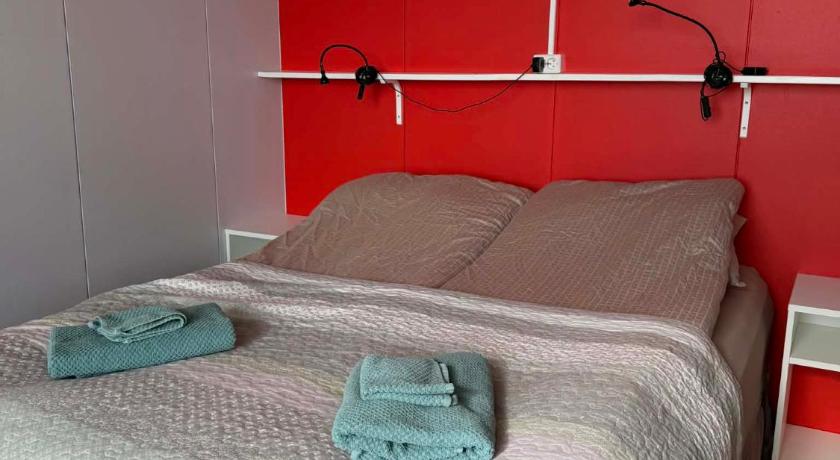 Image of Double Room with Shared Bathroom 4