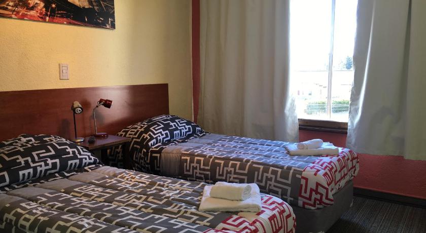 Image of Triple Room with Private Bathroom 0