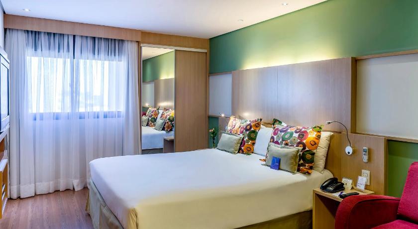 Image of Luxury Double Bed 5