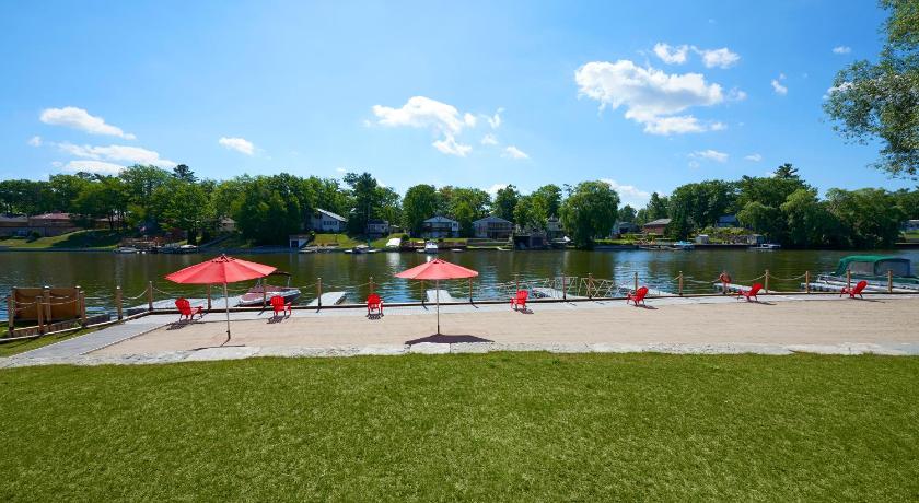 Wasaga Riverdocks Hotel Suites photo