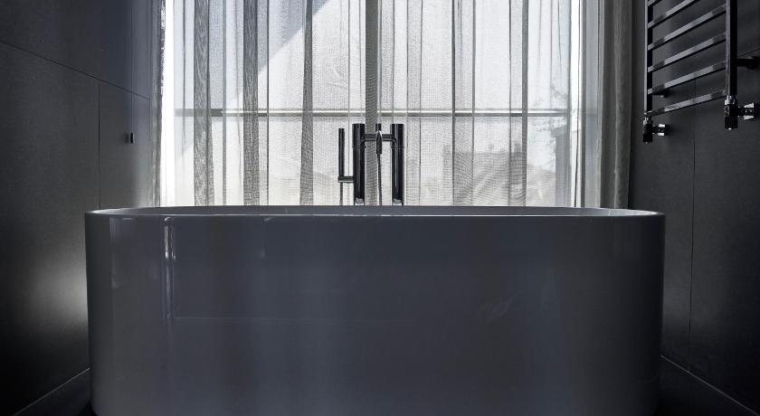 Image of The Viu Suite 9