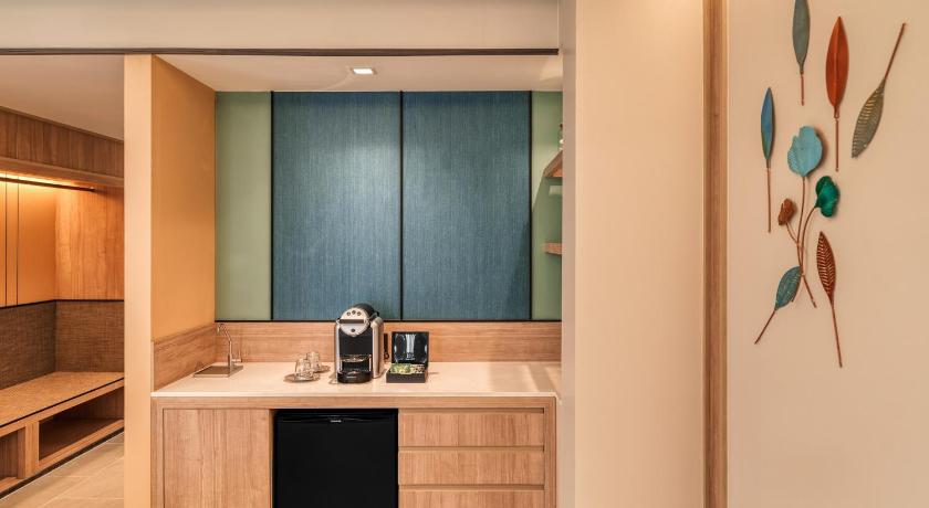 Image of Club Sea Facing Suite 11