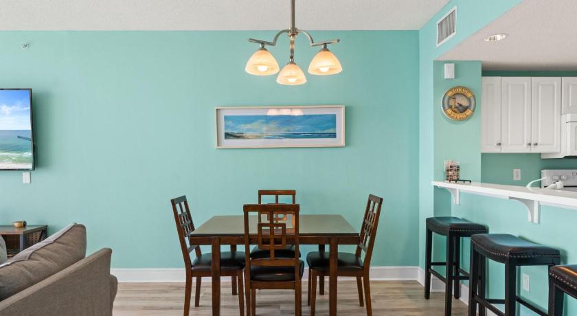 Image of Apartment with Sea View 4