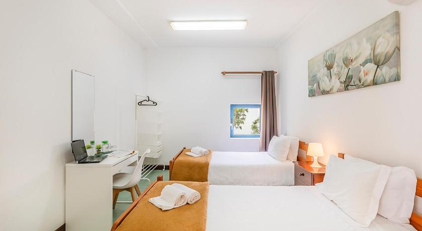 Image of Twin Room with Shared Bathroom 1
