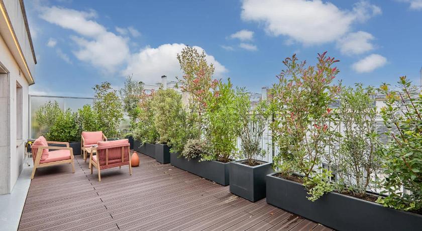 New Studio Eiffel Tower-Trocadero - image 4