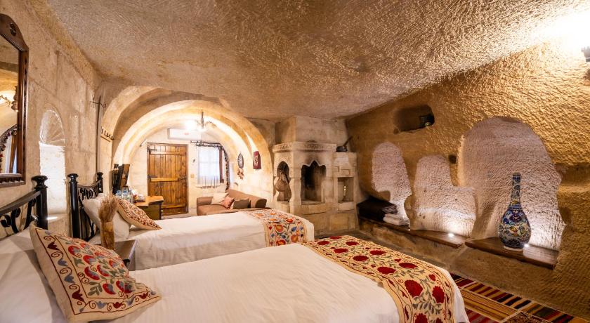 Immagine di Suite per Famiglie per 5 Persone (Family Suite for 5 People) 0