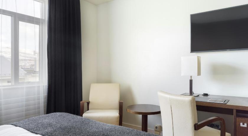 Image of Standard Double or Twin Room 10