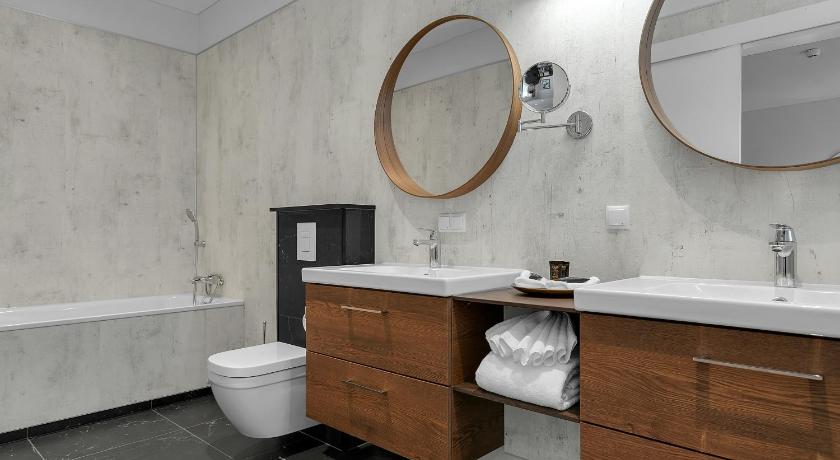 Image of Executive Suite 2