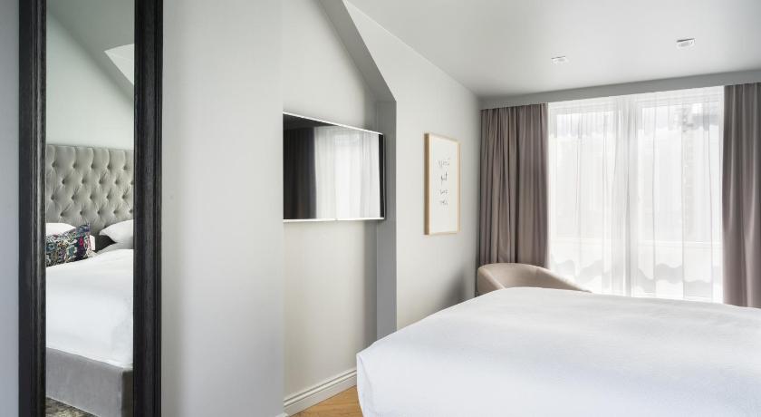 Image of King Suite 7