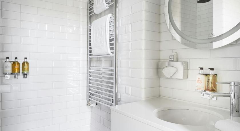 صورة غرفة مفردة صغيرة (Small Single Room) 2