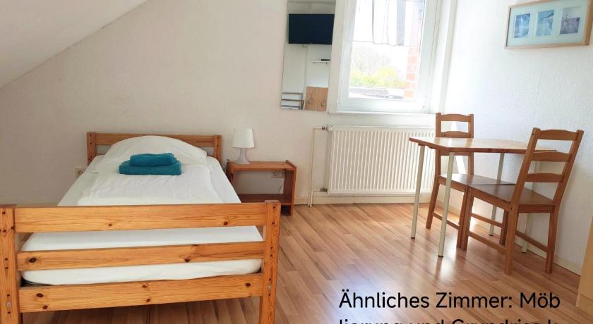 Image of Single Room with Shared Shower and Toilet 3