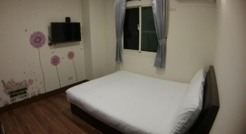 Image of Small Double Room 3