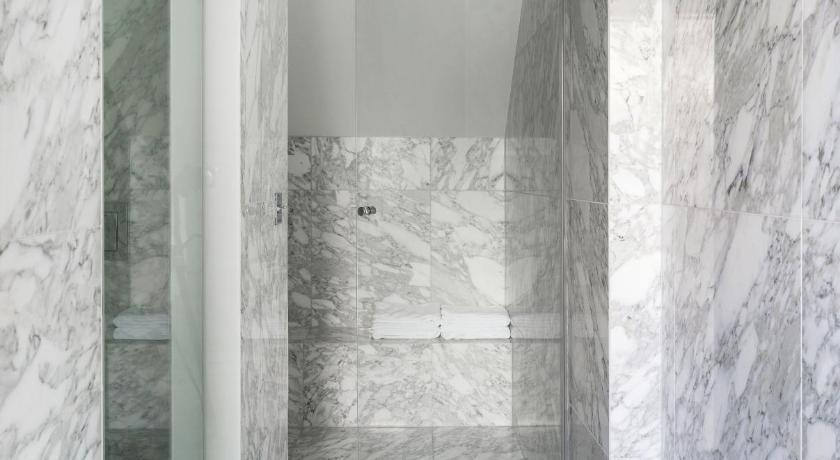 Image of King Suite 10