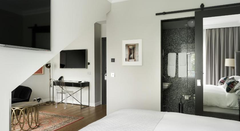 Image of Deluxe Room 1