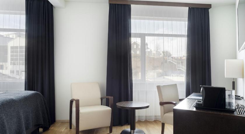 Image of Superior Double Room with Balcony 5