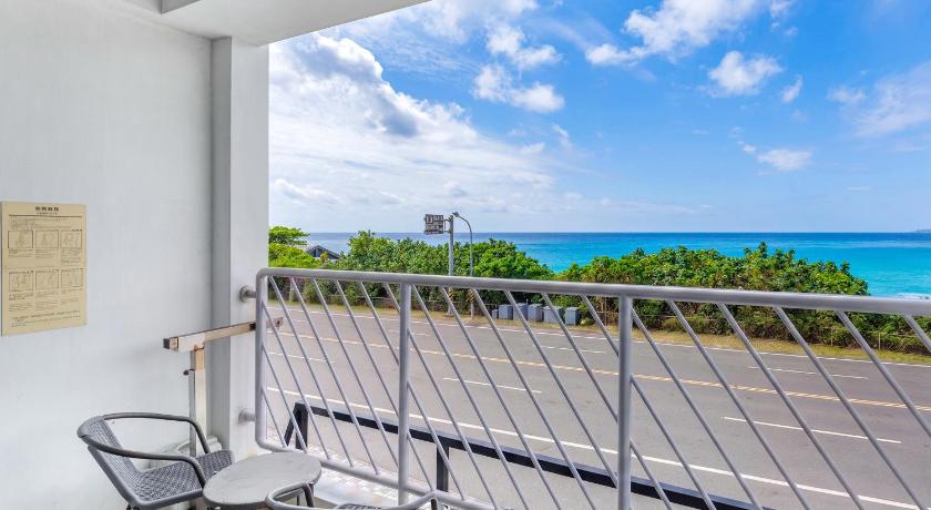 Image of Family Room with Sea View 11