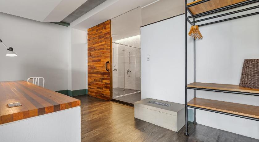 Image of Deluxe Double Suite 17