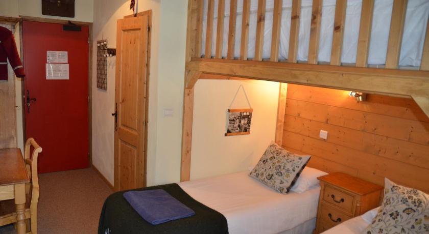 Image of Classic Family Room 10