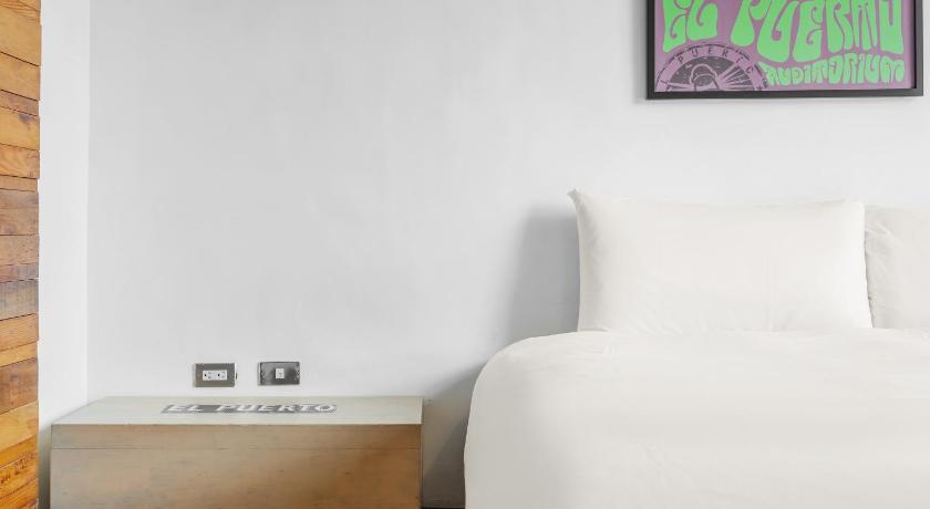 Image of Deluxe Double Room 17