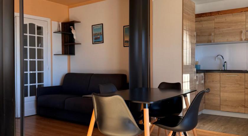 Image of One-Bedroom Apartment with Balcony 0