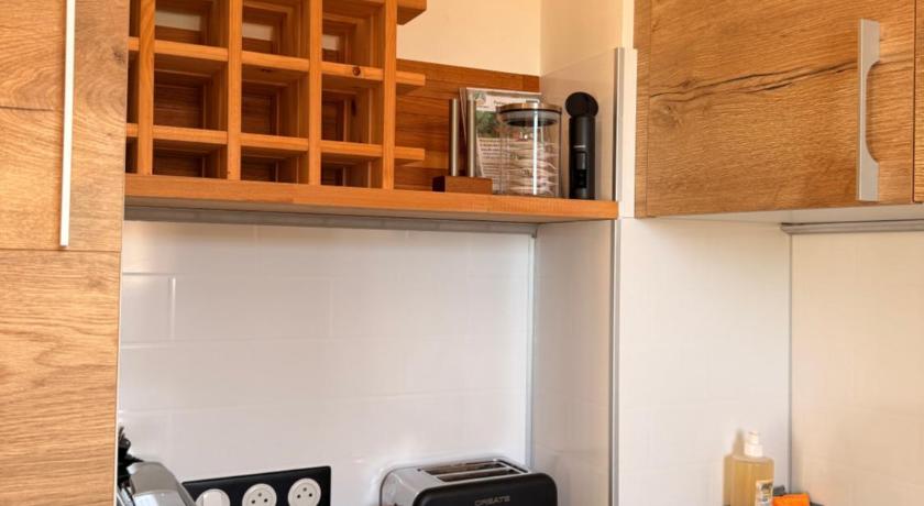Image of One-Bedroom Apartment with Balcony 9