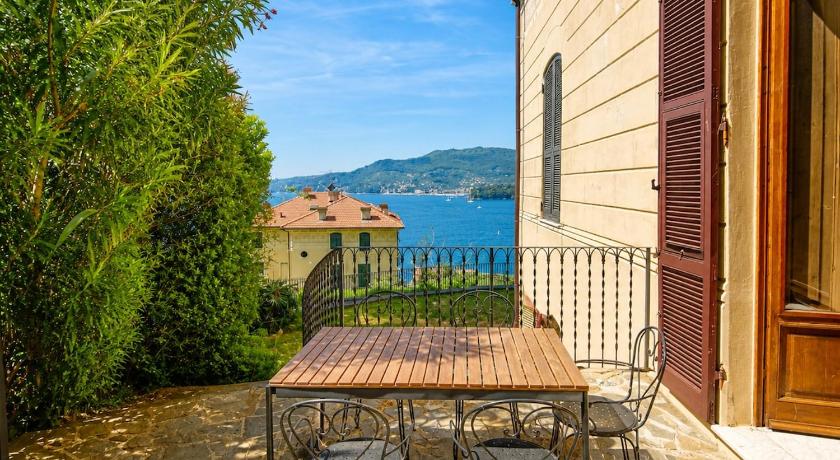 Xenia - 3 rooms apt at Villa Edoardo