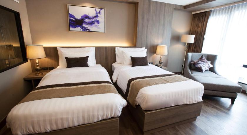 Image of Deluxe Twin - 2 Single Beds 8