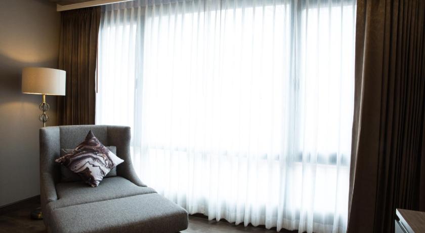 Image of Deluxe Twin - 2 Single Beds 12