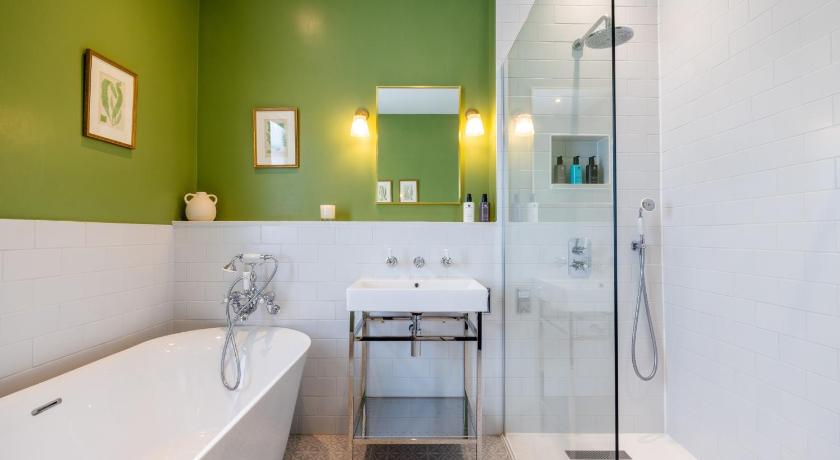 Image of Suite 2