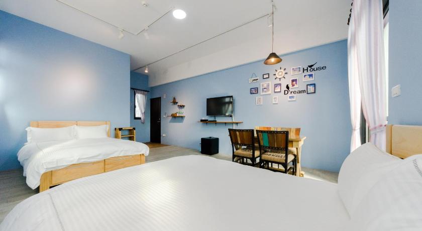 Sea Breeze B&B. - image 12