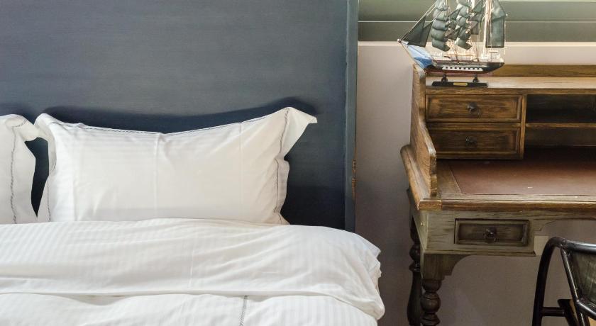 Image of Double Room with Garden View 12