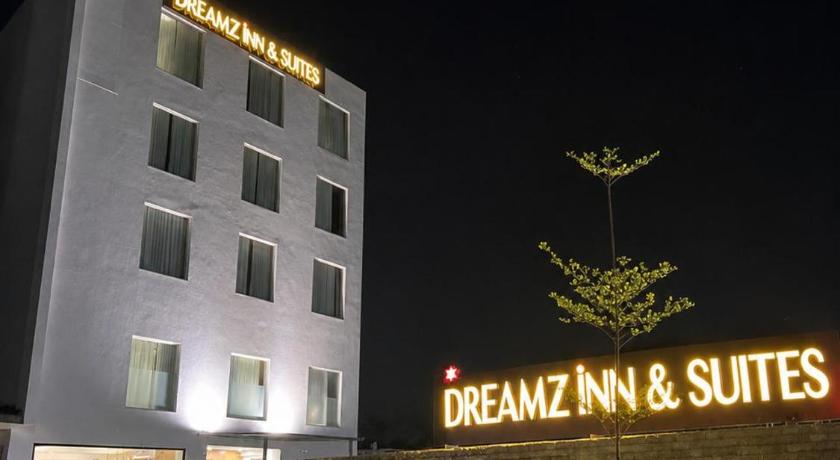 DREAMZ INN & SUITE - image 2