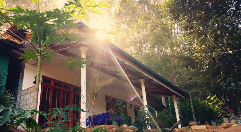 Secret Nest Homestay — Hotel in Ella
