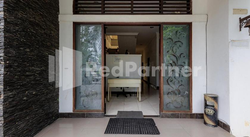 Karawaci Taman Permata Tiga Mitra RedDoorz - image 11