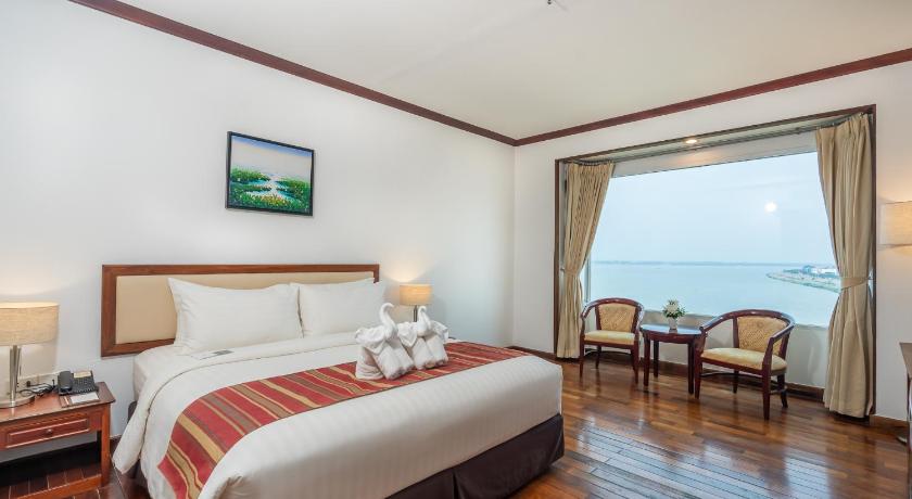 Image of Deluxe Single Room 2