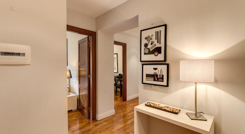 Trevi Chic Apartment photo