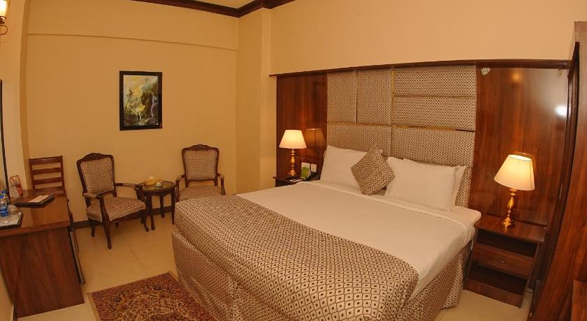 Image of Deluxe Double Room 5