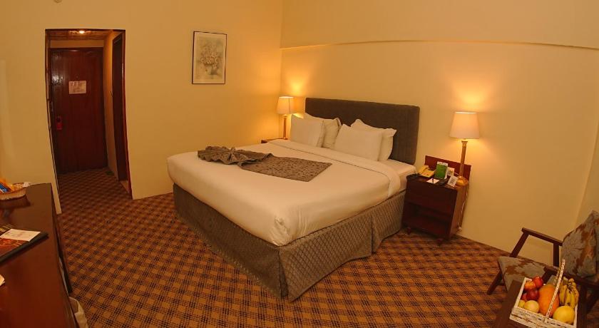 Image of Executive Suite 7