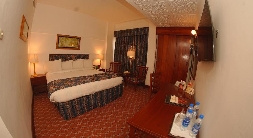 Image of Executive Suite 11