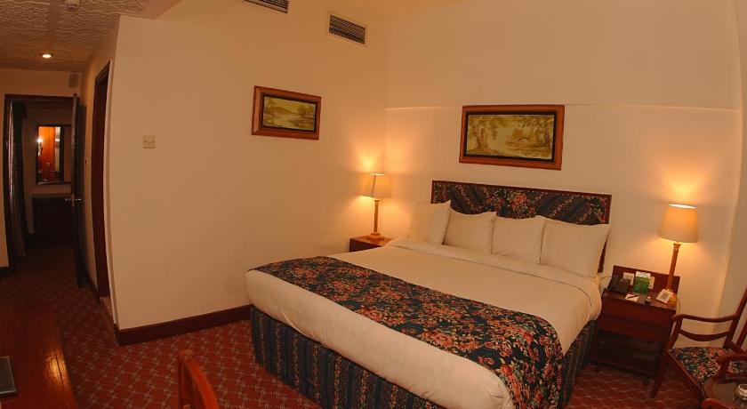 Image of Executive Suite 13