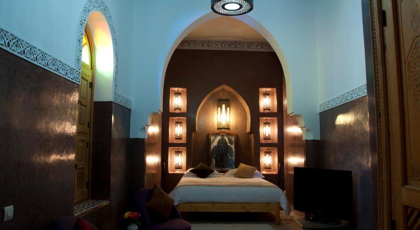 Image of Oriental Suite 6
