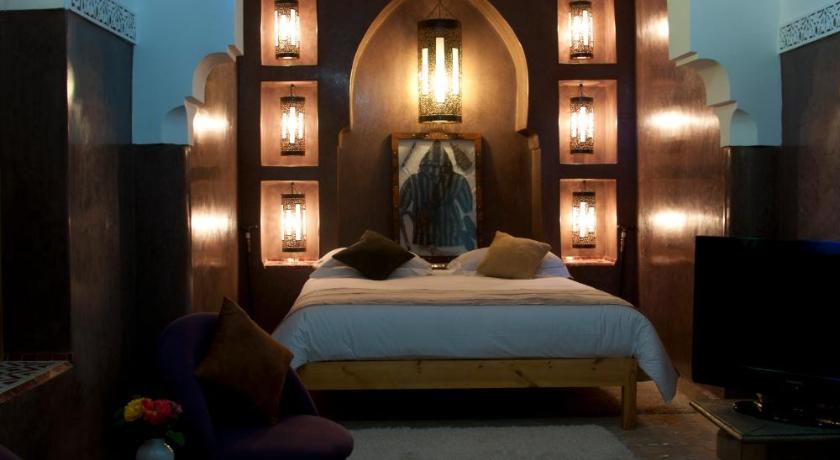Image of Oriental Suite 0