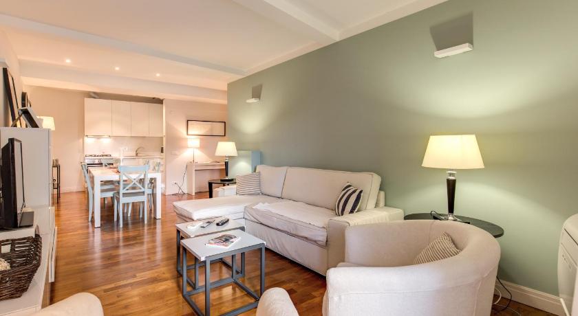 Trevi Chic Apartment photo