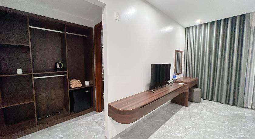 Tuan Chau HQT Hotel - image 14