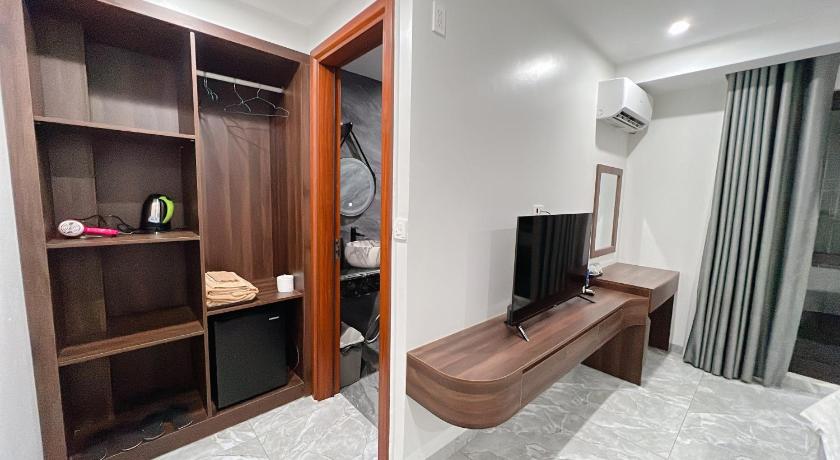 Tuan Chau HQT Hotel - image 16