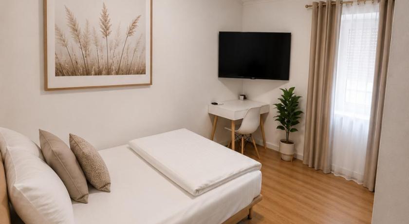 Image of Single Room with Private Bathroom 1