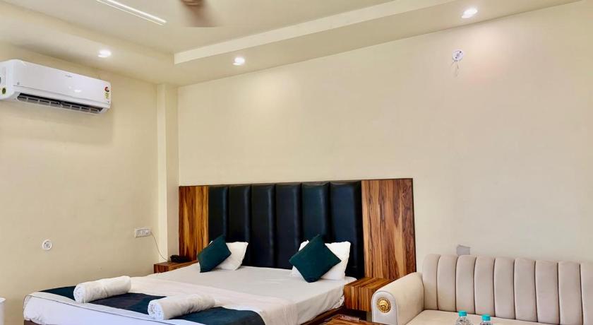 Shree Krishna Palace Hotel - image 15